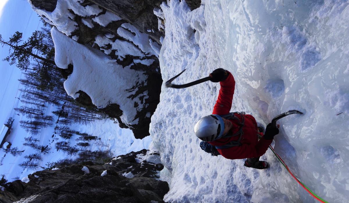 Iceclimbing